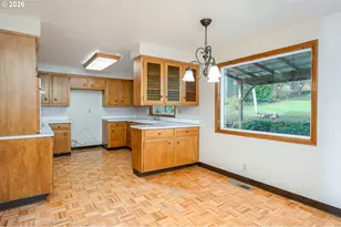 911 Huron Ct SE, Salem, OR 97302 - Photo 9