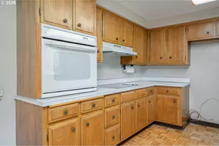 911 Huron Ct SE, Salem, OR 97302 - Photo 15