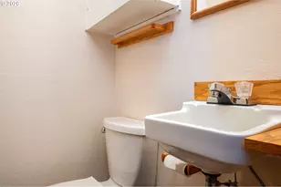 911 Huron Ct SE, Salem, OR 97302 - Photo 35