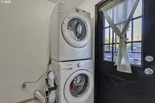 6223 N Yale St, Portland, OR 97203 - Photo 13