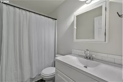 6223 N Yale St, Portland, OR 97203 - Photo 21