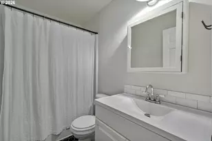 6223 N Yale St, Portland, OR 97203 - Photo 21