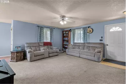 648 NE Cougar Loop, Prineville, OR 97754 - Photo 7