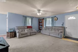 648 NE Cougar Loop, Prineville, OR 97754 - Photo 7