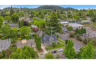 5007 SE Stark St, Portland, OR 97215 - Photo 43