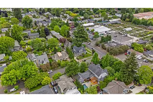 5007 SE Stark St, Portland, OR 97215 - Photo 41