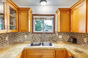 3170 Pennsylvania St, Longview, WA 98632 - Photo 13