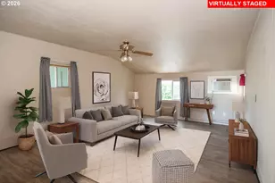 66 NW Cary St, Winston, OR 97496 - Photo 9