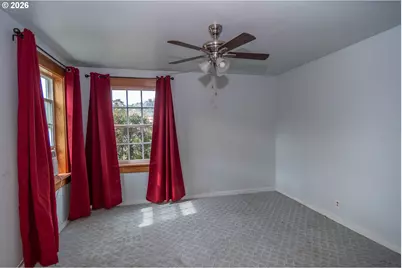 66 NW Cary St, Winston, OR 97496 - Photo 21