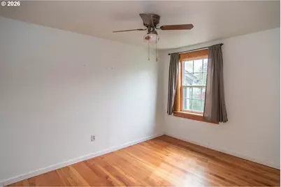 66 NW Cary St, Winston, OR 97496 - Photo 27
