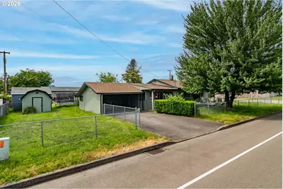 66 NW Cary St, Winston, OR 97496 - Photo 43