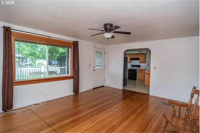 66 NW Cary St, Winston, OR 97496 - Photo 17