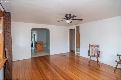 66 NW Cary St, Winston, OR 97496 - Photo 33