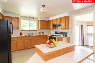 66 NW Cary St, Winston, OR 97496 - Photo 15