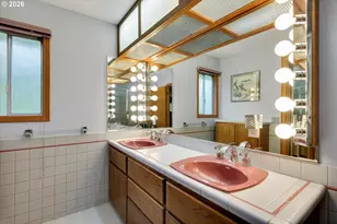 16645 NE Leander Dr, Sherwood, OR 97140 - Photo 27