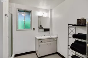 16645 NE Leander Dr, Sherwood, OR 97140 - Photo 35