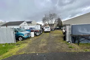 1035 Madera St, Eugene, OR 97402 - Photo 3