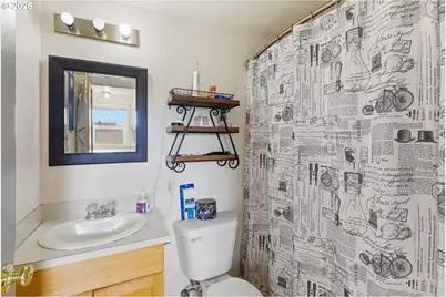 1035 Madera St, Eugene, OR 97402 - Photo 15