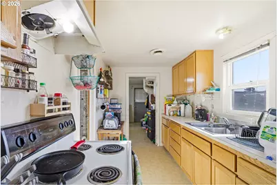 1035 Madera St, Eugene, OR 97402 - Photo 13