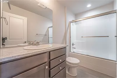 4924 NE 2nd Ct, Vancouver, WA 98663 - Photo 17