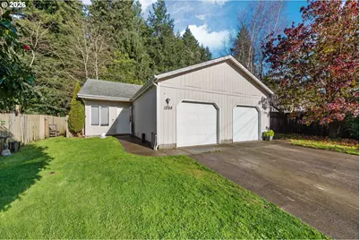 1298 Minnesota Ave, Coos Bay, OR 97420 - Photo 3