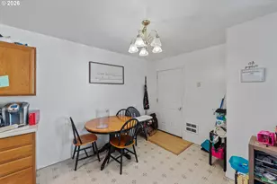 1298 Minnesota Ave, Coos Bay, OR 97420 - Photo 21