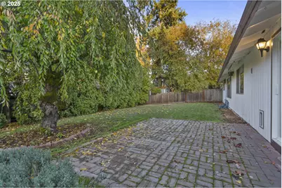 20675 SW Rosa Dr, Beaverton, OR 97078 - Photo 33