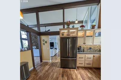 645 Startouch Dr, Eugene, OR 97405 - Photo 11