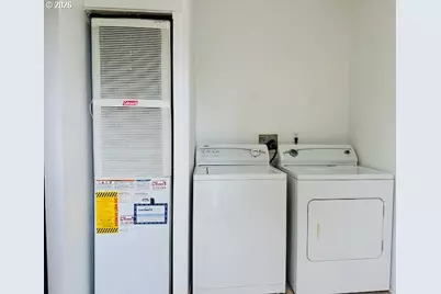 2438 Maia Loop, Springfield, OR 97477 - Photo 21