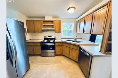2438 Maia Loop, Springfield, OR 97477 - Photo 15
