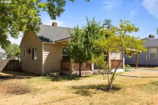 214 NW 5th Ave, Milton-Freewater, OR 97862 - Photo 5