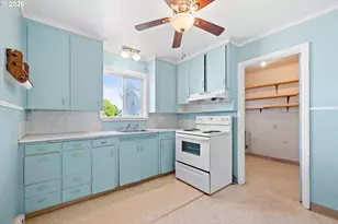 214 NW 5th Ave, Milton-Freewater, OR 97862 - Photo 13