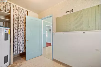 214 NW 5th Ave, Milton-Freewater, OR 97862 - Photo 17