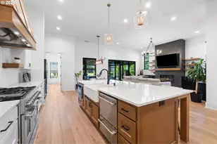 12394 SE Yoakum Ln, Happy Valley, OR 97086 - Photo 17