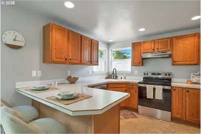 1859 Plateau St NE, Salem, OR 97305 - Photo 15
