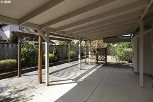 1964 NW Cottonwood Dr, McMinnville, OR 97128 - Photo 23