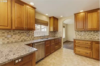 1964 NW Cottonwood Dr, McMinnville, OR 97128 - Photo 9