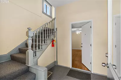 3236 SE Yamhill St, Portland, OR 97214 - Photo 3