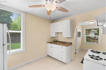 3236 SE Yamhill St, Portland, OR 97214 - Photo 9