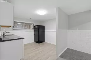 1371 NE Barnes Ct, Gresham, OR 97030 - Photo 29