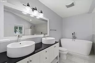 1371 NE Barnes Ct, Gresham, OR 97030 - Photo 21