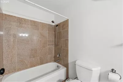 1371 NE Barnes Ct, Gresham, OR 97030 - Photo 27