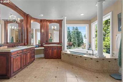 8438 Cascade Hwy, Silverton, OR 97381 - Photo 21