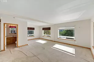 1232 S 12th St, Coos Bay, OR 97420 - Photo 3