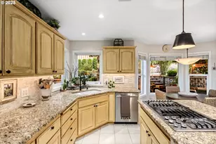 12176 SW Ames Ln, Portland, OR 97224 - Photo 13