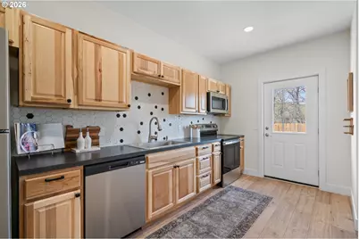 726 SW 22nd St, Pendleton, OR 97801 - Photo 11