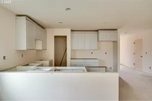 2008 Henderson Wy, Longview, WA 98632 - Photo 3