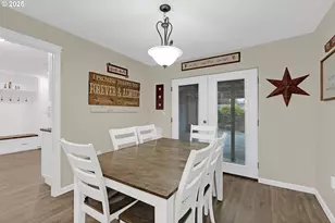 1010 W Luellen Dr, Roseburg, OR 97471 - Photo 15