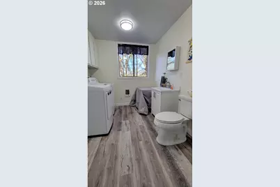 92817 Territorial Hwy, Junction City, OR 97448 - Photo 13