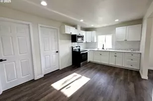 310 NE Fourth St, Irrigon, OR 97844 - Photo 5